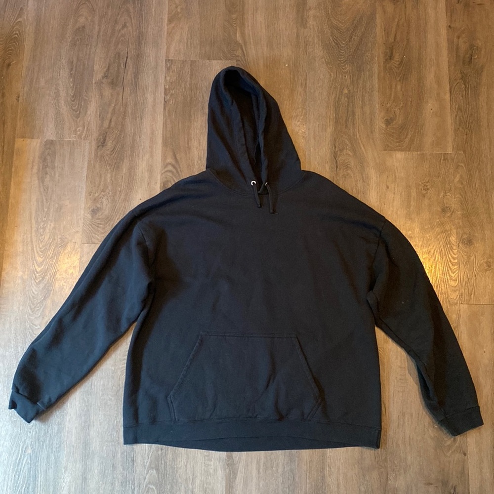 Black Hanes Sweatshirt